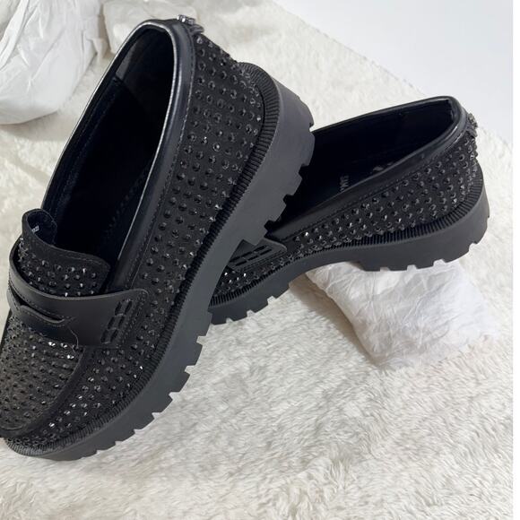 Sam & Libby Studded Black Lug Sole Loafers NWOB Size 6 Chunky Sole - Picture 2 of 6